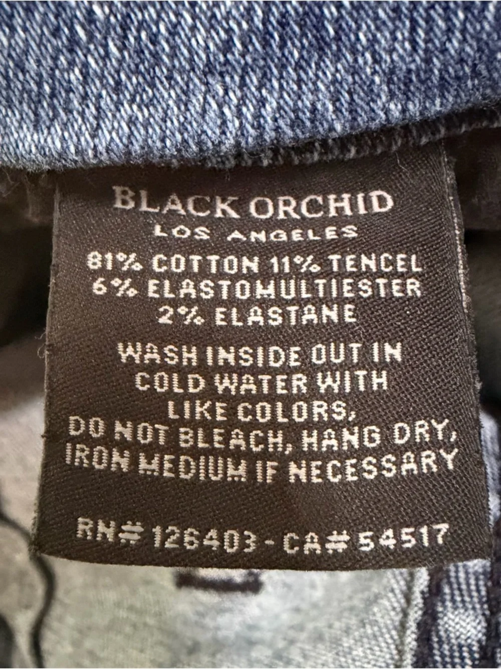 Black Orchid Los Angeles Olivia High Rise Wide Leg Jeans in Keeper.  30 X 28